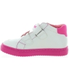 Support high tops shoes for a girl Support high tops shoes for a girl