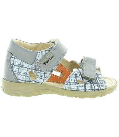 Boys sandals for knocked knees in kids Boys sandals for knocked knees in kids