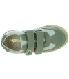 Kids sneakers with good arches and flexible soles