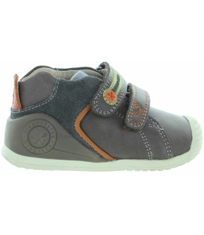 Extra wide sneakers for toddlers from Spain