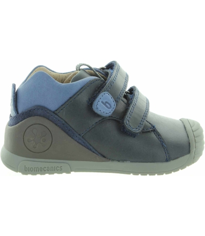 Dressy sneakers for a toddler from Spain