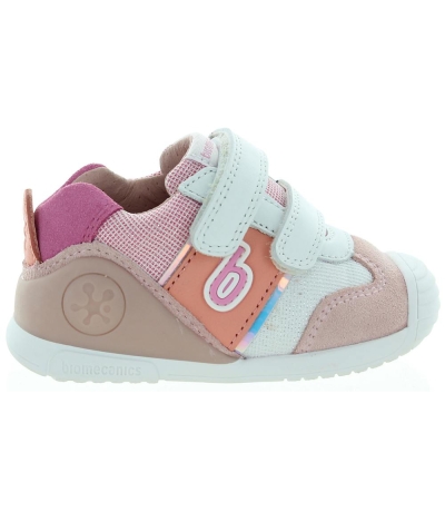 Corrective baby shoes with arches Corrective baby shoes with arches