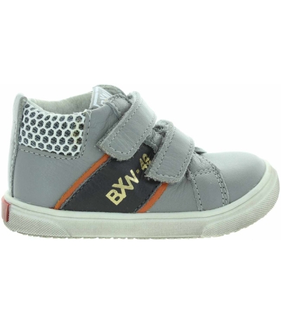 Flexible soled sneakers for child in gray leather Flexible soled sneakers for child in gray leather