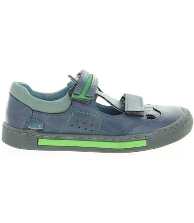 Closed toe boys antisweat sandals 