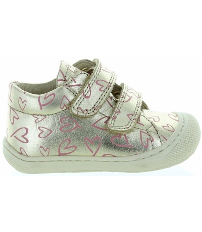 Sneakers with flexible soles for gym in gold leather Sneakers with flexible soles for gym in gold leather