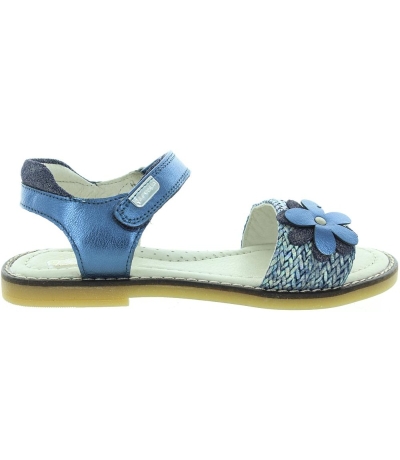 Fashion blue sandals for a girl straight from Spain Fashion blue sandals for a girl straight from Spain