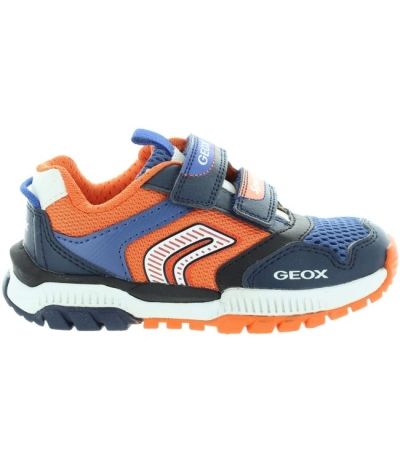 Boy walking orange sneakers with good arch 