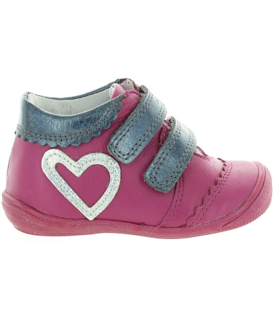Pink boots for girls with ankles turn inwards Pink boots for girls with ankles turn inwards