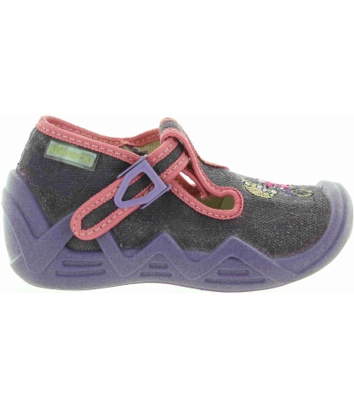 Purple house shoes for a child from Europe. Purple house shoes for a child from Europe.