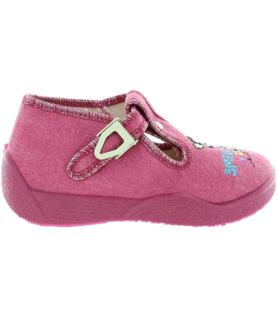 Supportive toddler slippers with good arch and ankle support Supportive toddler slippers with good arch and ankle support