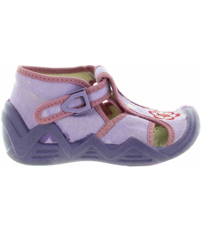 House shoes corrective for ankles turning in
