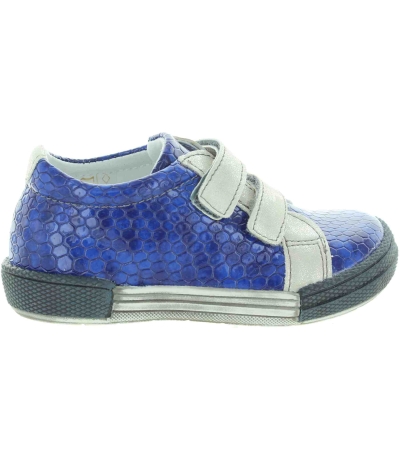 Flat foot best kids shoes with orthopedic arches present 