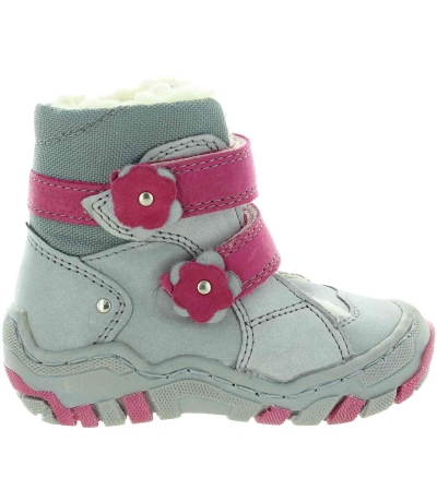 Learning to walk gray wool boots for a toddler Learning to walk gray wool boots for a toddler