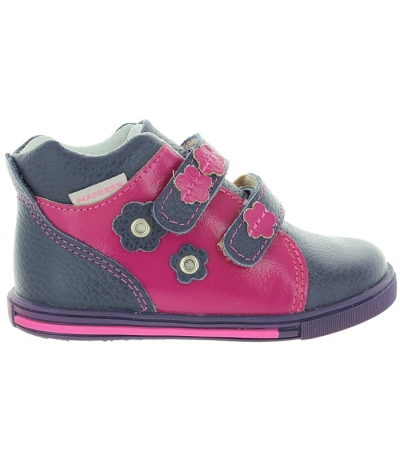 Baby soft supportive walkers with heel support Baby soft supportive walkers with heel support