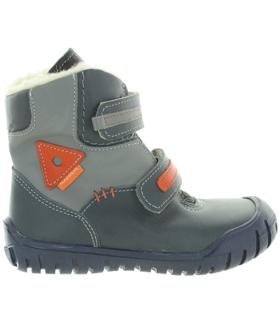 Tall for snow and warm with real wool inside Tall for snow and warm with real wool inside