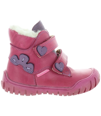 Beginner walkers pink winter snow boots for a baby Beginner walkers pink winter snow boots for a baby