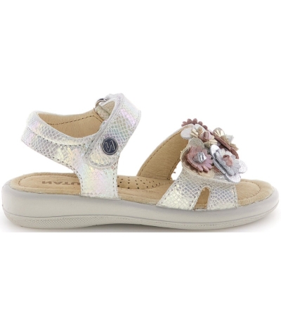 Sandals for kids made with natural silver leather