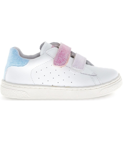 White sneakers for girls with good arch