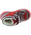 Girls wide snow boots with good support Girls wide snow boots with good support