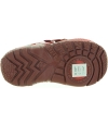 Girls wide snow boots with good support Girls wide snow boots with good support