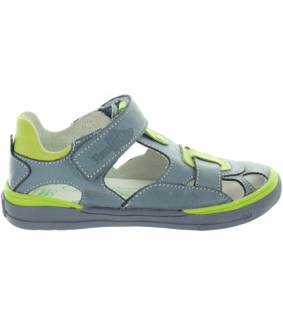 Sandals closed toe orthopedic for a child with flat feet Sandals closed toe orthopedic for a child with flat feet