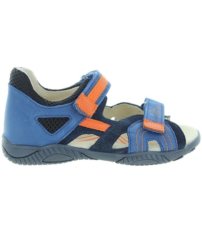 Orthotic ankle footwear for boys with pigeon toes 