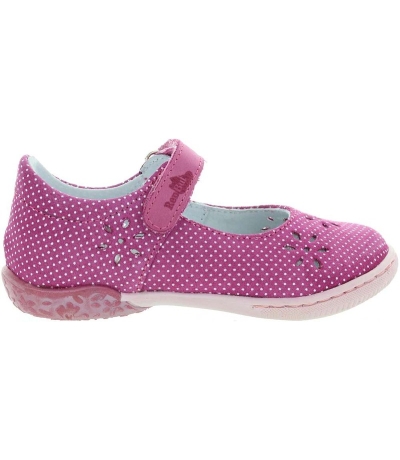 Shoes for a toddler with soft soles Shoes for a toddler with soft soles
