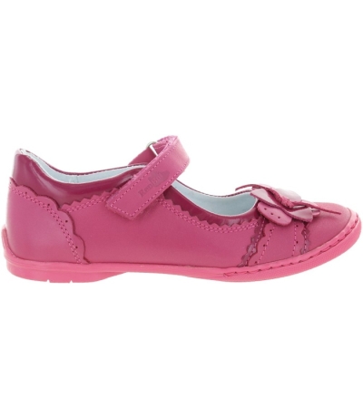 Good shoes for kids with flat feet 