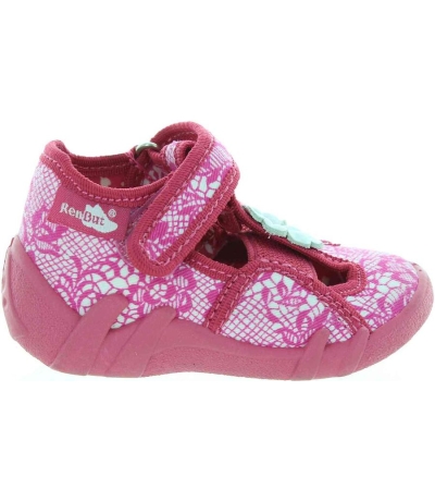 Flat feet baby footwear for a new walker